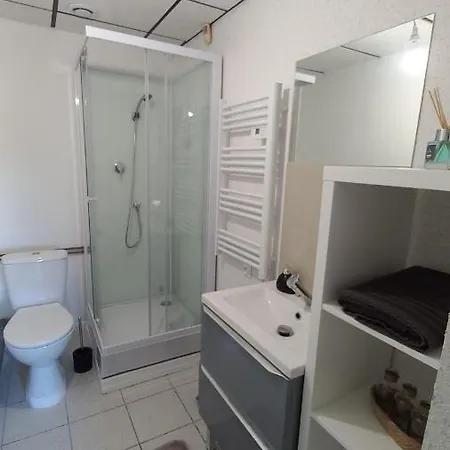 Adorable studio avec entrée indépendante Pensión