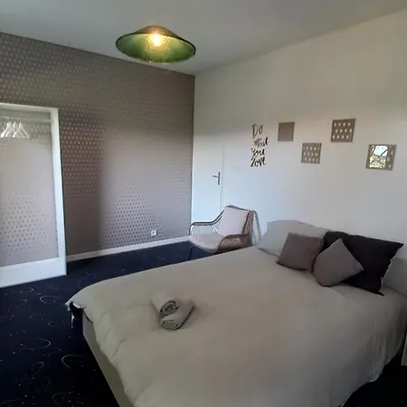 Adorable studio avec entrée indépendante Pensión Dijon