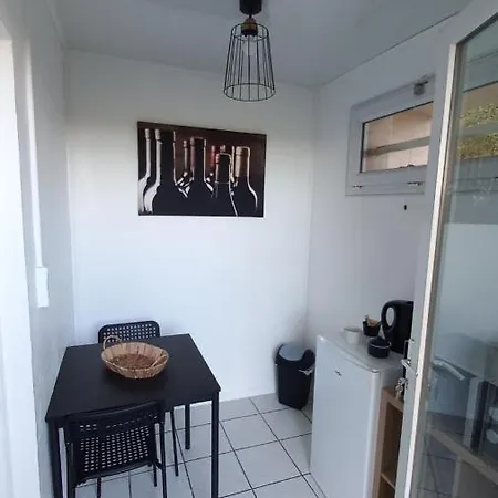 Adorable studio avec entrée indépendante Dijon