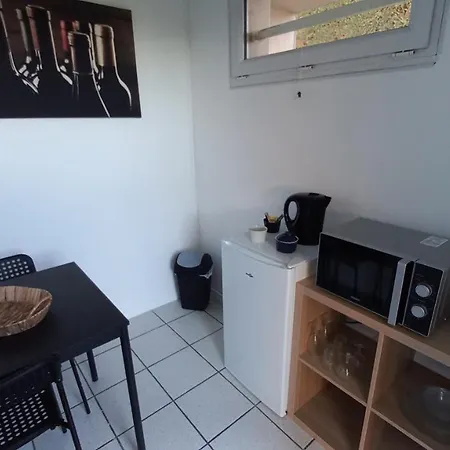 Adorable studio avec entrée indépendante