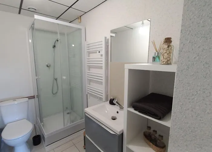 Adorable Avec Entree Independante בית הארחה 3*